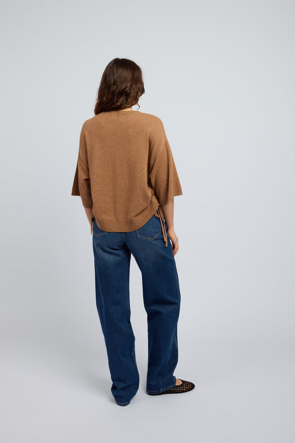 Side view Agnes biscuit cashmere tee with adjustable drawstring detail soft premium knitwear
