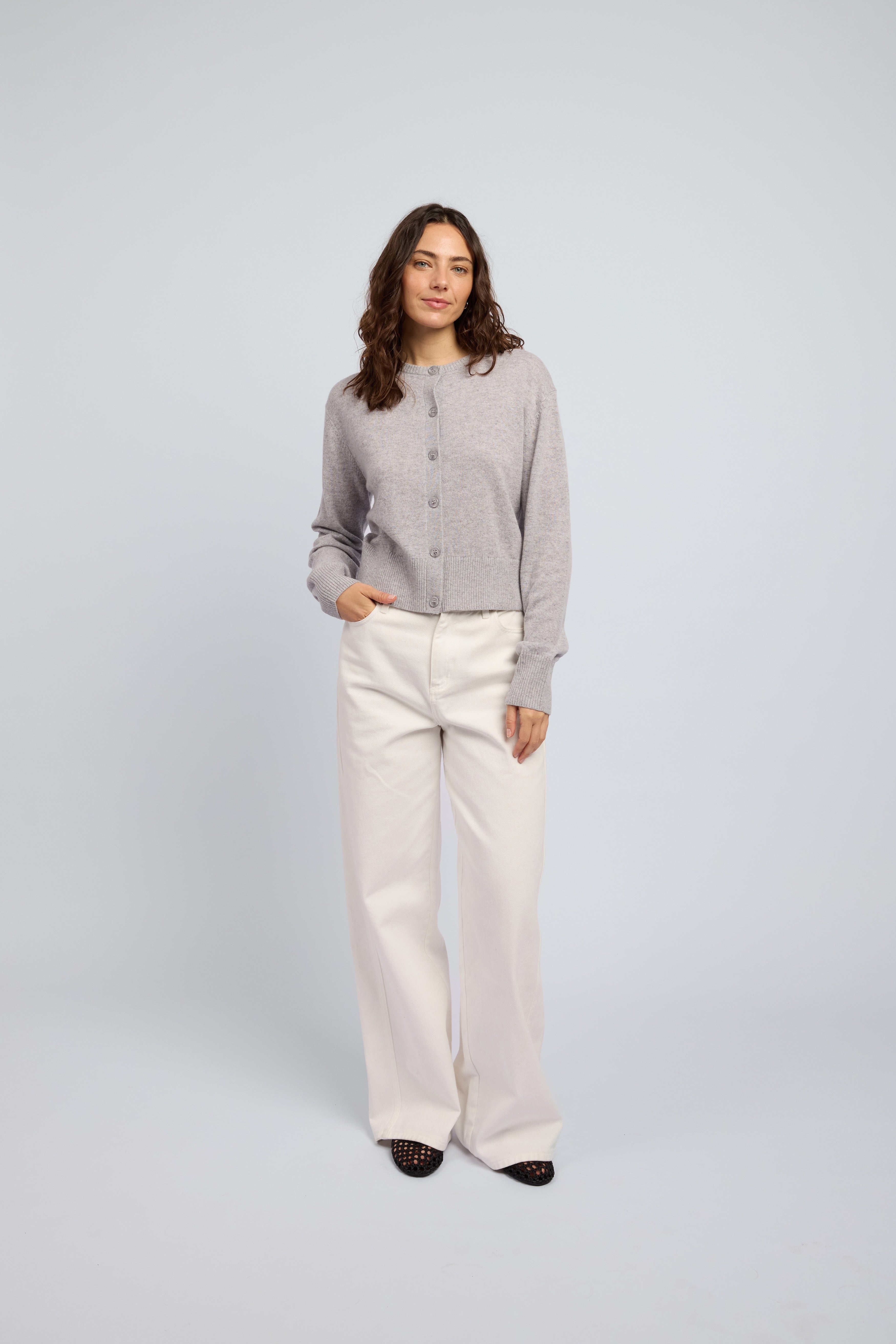 Women’s cloud grey cashmere cardigan by Huntly premium knitwear Australia